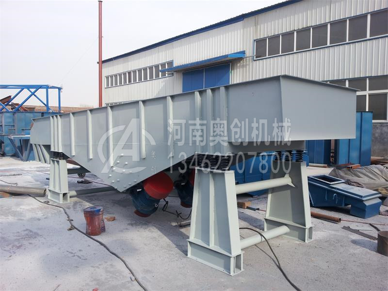 如何在振動篩使用中實現(xiàn)更均勻的粒度是需要考慮的問題