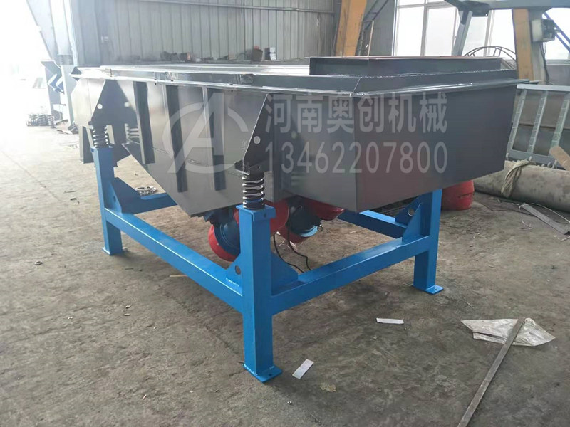 什么原因?qū)е碌V用振動篩材料的積累？