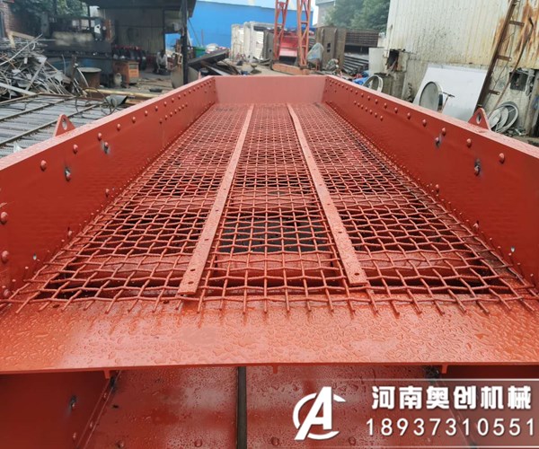 造成礦用粘土振動(dòng)篩?篩網(wǎng)破損的原因和解決方法