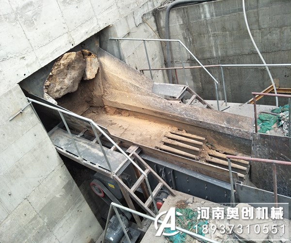 鐵礦石棒條振動(dòng)篩