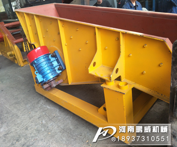 振動給料機不走料是不是和振動電機安裝角度有關系？