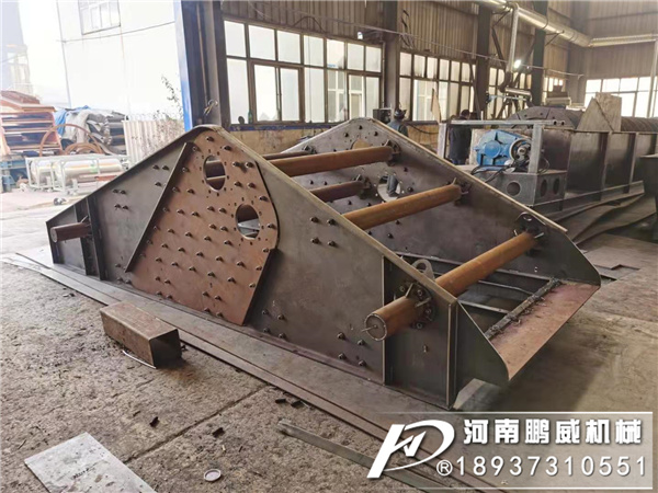 碎石振動(dòng)脫水篩篩網(wǎng)如何固定在篩框上？