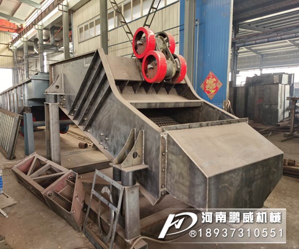 礦用圓振動(dòng)篩設(shè)備上配件和易損件是那幾樣？