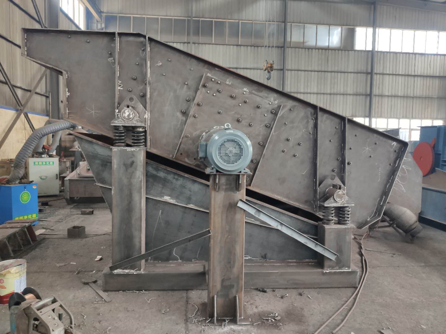 稀油振動篩特點(diǎn)